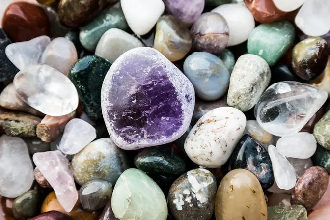 Crystals specifically chosen for astral projection can act as energetic protectors